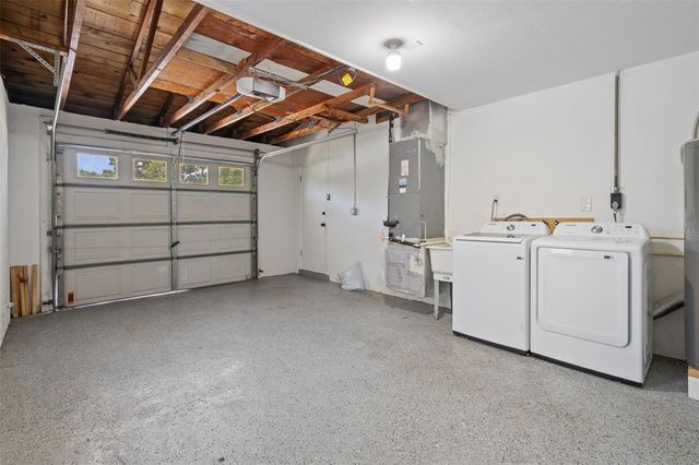 5690 6TH STREET S, St Petersburg, FL 33705