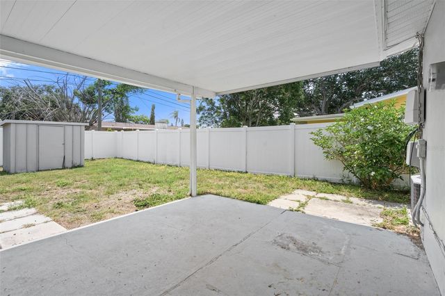 5690 6TH STREET S, St Petersburg, FL 33705