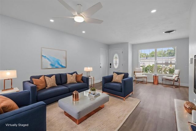 5690 6TH STREET S, St Petersburg, FL 33705