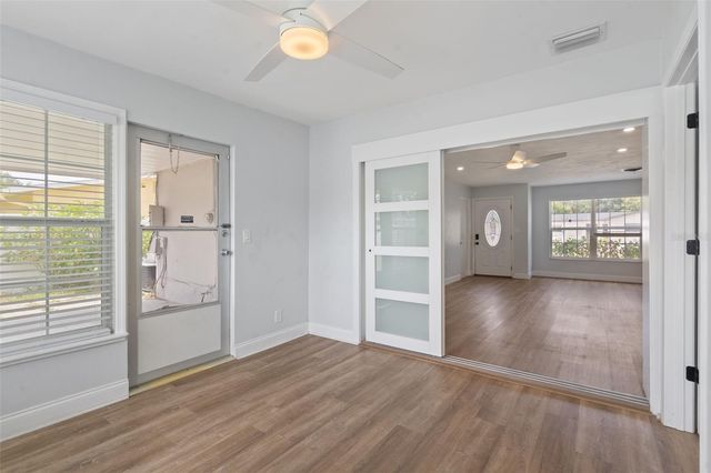5690 6TH STREET S, St Petersburg, FL 33705