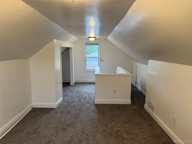13642 Hendricks Avenue, Warren, MI 48089