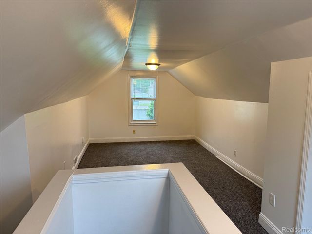 13642 Hendricks Avenue, Warren, MI 48089