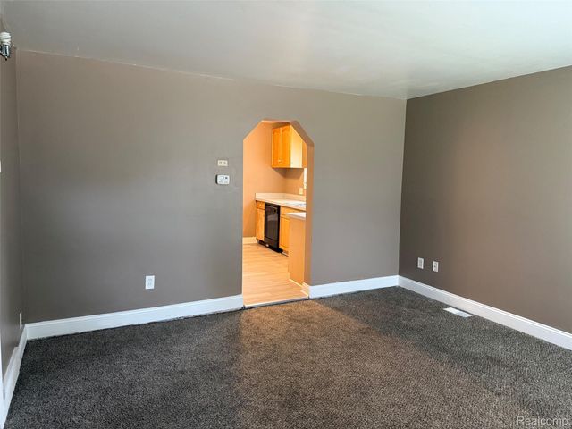 13642 Hendricks Avenue, Warren, MI 48089