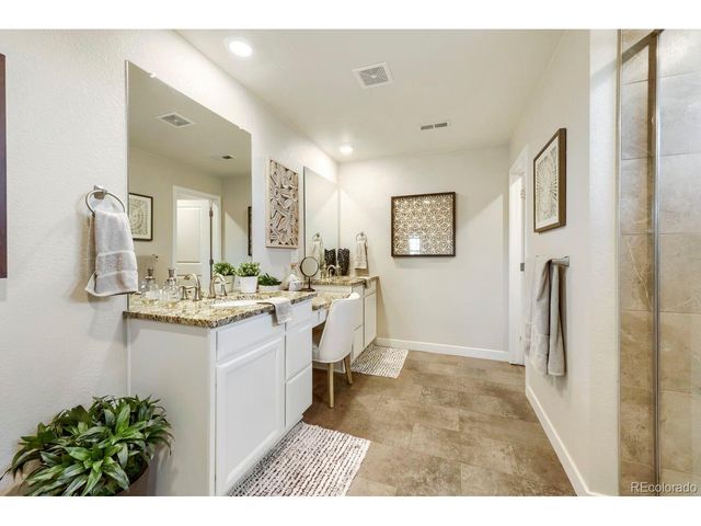 7843 Fraser River Cir, Littleton, CO 80125