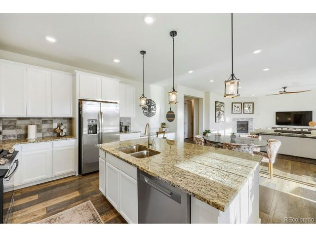 7843 Fraser River Cir, Littleton, CO 80125