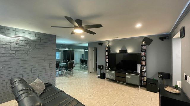 9282 NW 24th Place, Sunrise, FL 33322