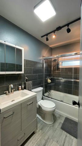 9282 NW 24th Place, Sunrise, FL 33322