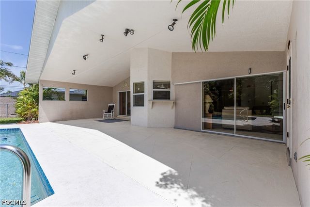 3606 Country Club BLVD, Cape Coral, FL 33904