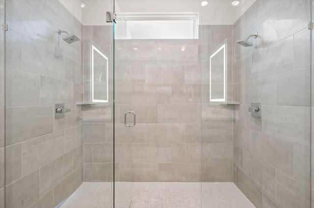 449 Jones Street, Grapevine, TX 76051