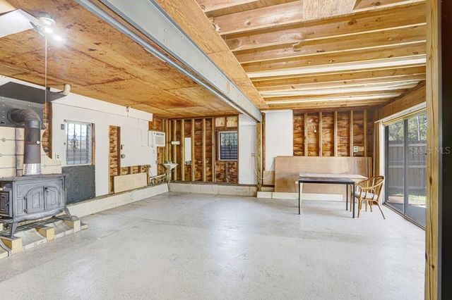 4921 E REGNAS AVENUE, Tampa, FL 33617