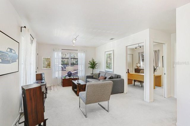 4921 E REGNAS AVENUE, Tampa, FL 33617