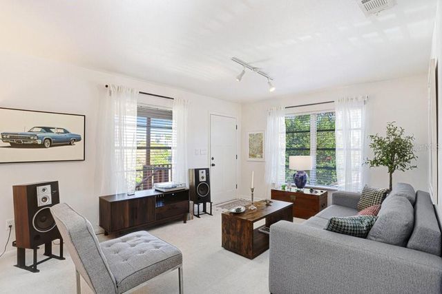 4921 E REGNAS AVENUE, Tampa, FL 33617