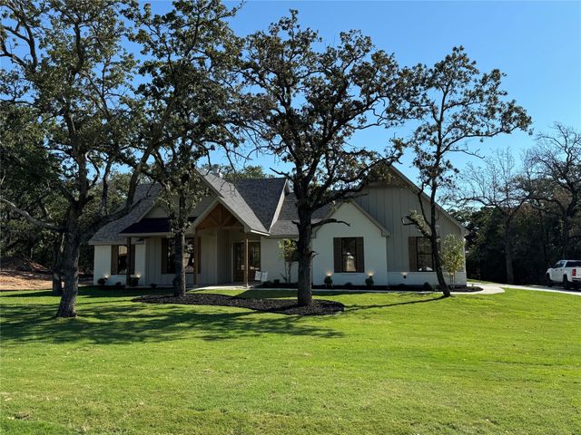 2016 Forrest Bridge, Azle, TX 75020