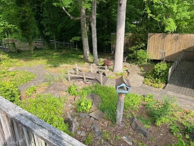 2 Echoview Circle, Lexington, NC 27292