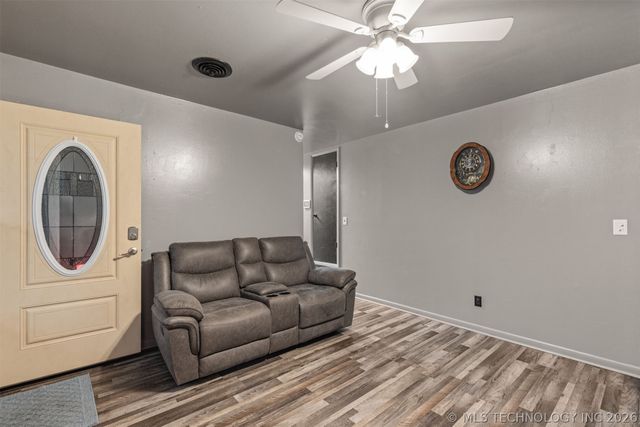 1006 SE 12th Street, Wagoner, OK 74467