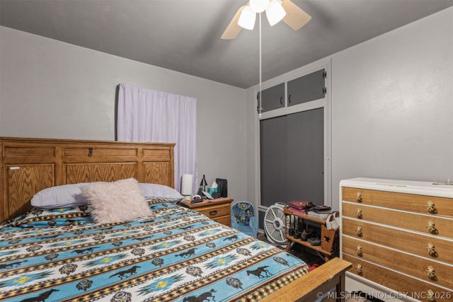 1006 SE 12th Street, Wagoner, OK 74467