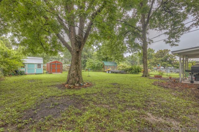 1006 SE 12th Street, Wagoner, OK 74467
