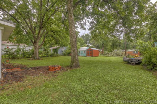 1006 SE 12th Street, Wagoner, OK 74467