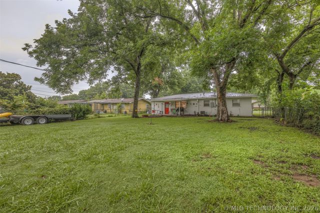 1006 SE 12th Street, Wagoner, OK 74467