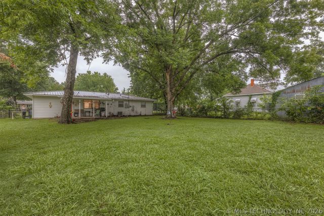 1006 SE 12th Street, Wagoner, OK 74467