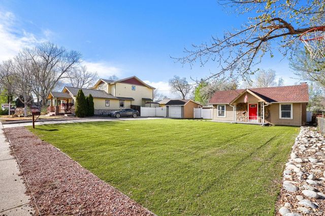 2263 W Parkhill Avenue, Littleton, CO 80120
