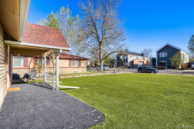 2263 W Parkhill Avenue, Littleton, CO 80120