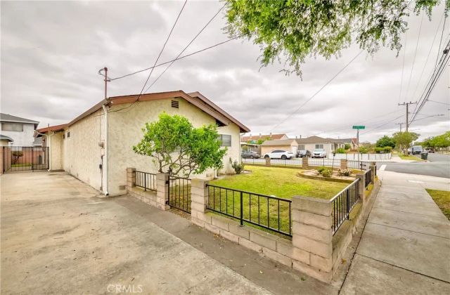 16956 S Denker Avenue, Gardena, CA 90247