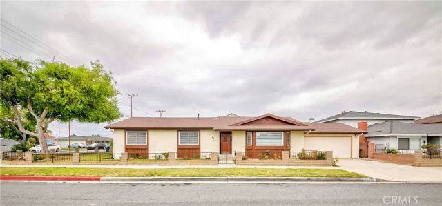 16956 S Denker Avenue, Gardena, CA 90247