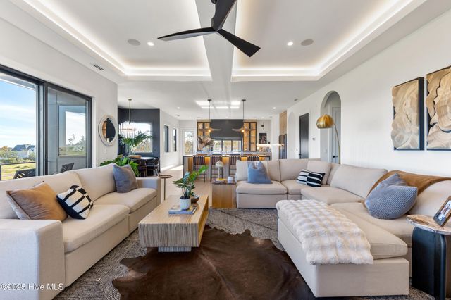 141 Dogwood Lane, Hampstead, NC 28443