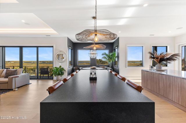 141 Dogwood Lane, Hampstead, NC 28443