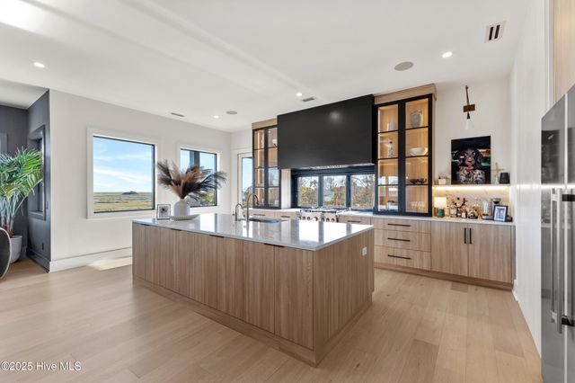 141 Dogwood Lane, Hampstead, NC 28443