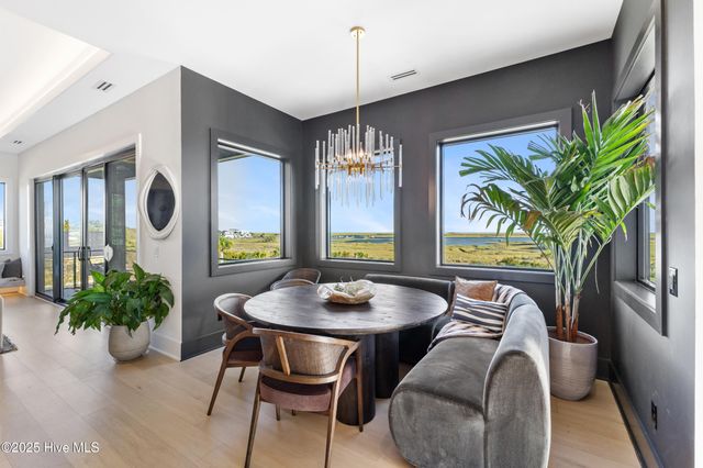 141 Dogwood Lane, Hampstead, NC 28443