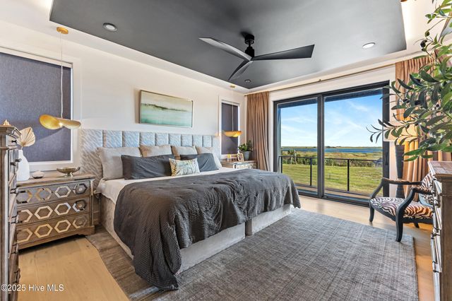 141 Dogwood Lane, Hampstead, NC 28443