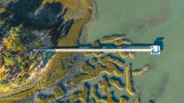 141 Dogwood Lane, Hampstead, NC 28443