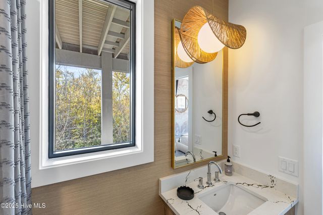 141 Dogwood Lane, Hampstead, NC 28443