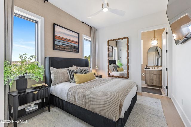 141 Dogwood Lane, Hampstead, NC 28443