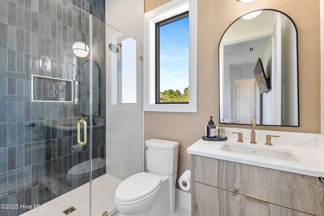 141 Dogwood Lane, Hampstead, NC 28443