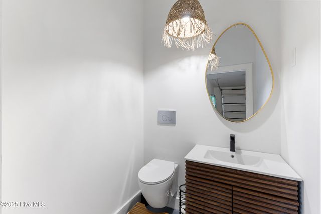 141 Dogwood Lane, Hampstead, NC 28443