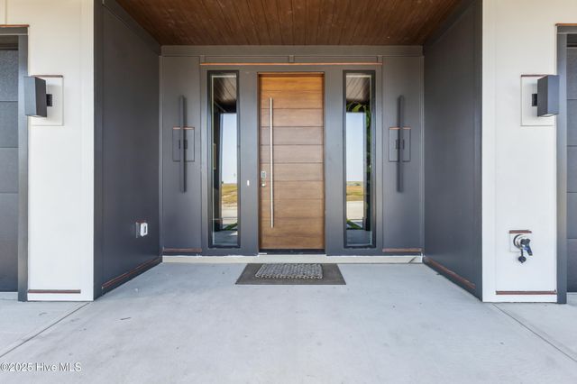 141 Dogwood Lane, Hampstead, NC 28443