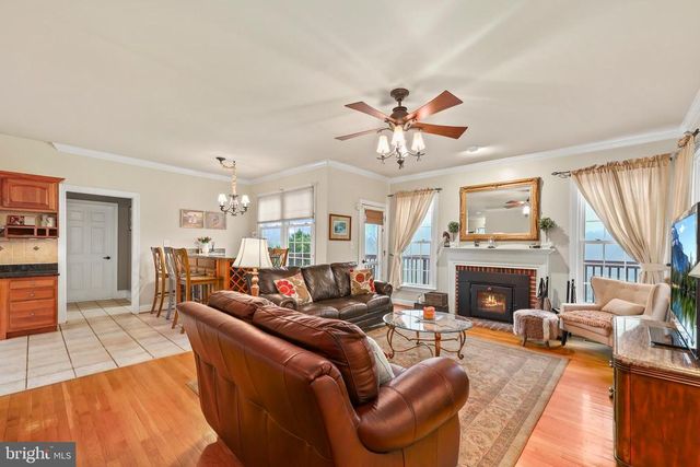 9393 BRIAR LN, Delaplane, VA 20144