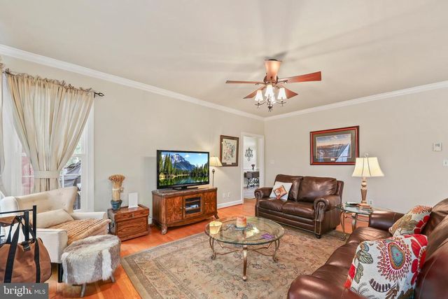 9393 BRIAR LN, Delaplane, VA 20144