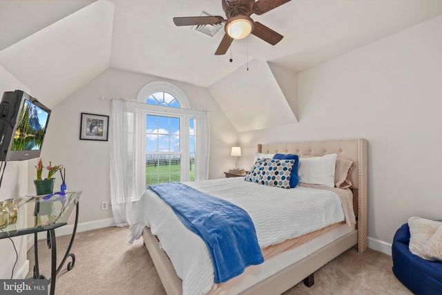9393 BRIAR LN, Delaplane, VA 20144