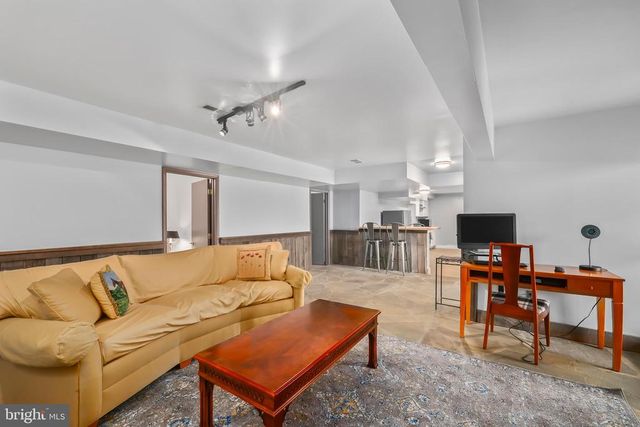 9393 BRIAR LN, Delaplane, VA 20144