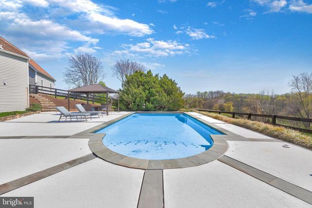 9393 BRIAR LN, Delaplane, VA 20144