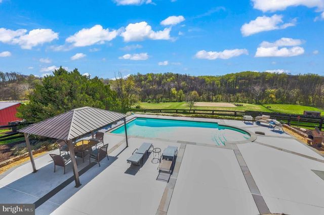 9393 BRIAR LN, Delaplane, VA 20144