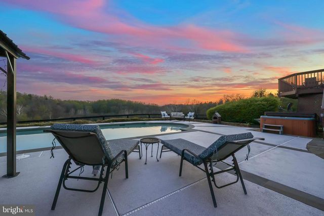 9393 BRIAR LN, Delaplane, VA 20144