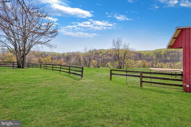 9393 BRIAR LN, Delaplane, VA 20144