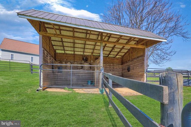 9393 BRIAR LN, Delaplane, VA 20144