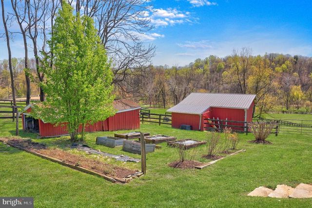 9393 BRIAR LN, Delaplane, VA 20144