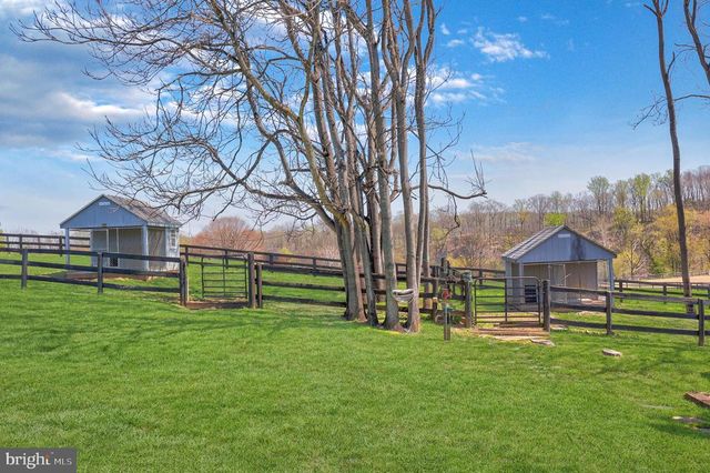 9393 BRIAR LN, Delaplane, VA 20144
